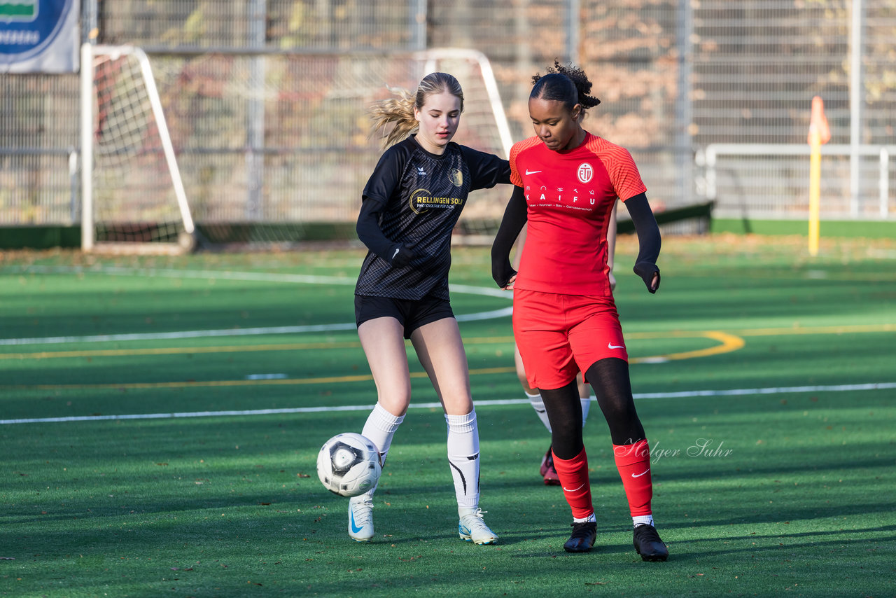 Bild 334 - wBJ VfL Pinneberg2 - Eimsbuttler TV 3 : Ergebnis: 5:0